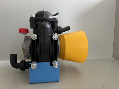 Membránszivattyú 2 membrános 6 bordás tengelyvéggel (P-100)