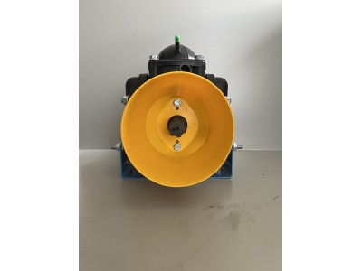 Membránszivattyú 2 membrános 6 bordás tengelyvéggel (P-100)