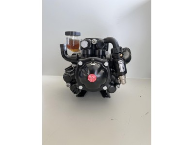 Membránszivattyú 3 membrános univerzális tengelyvéggel (AR 115 bp SP blueflex)