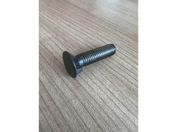 M12 körmösfejű csavarok